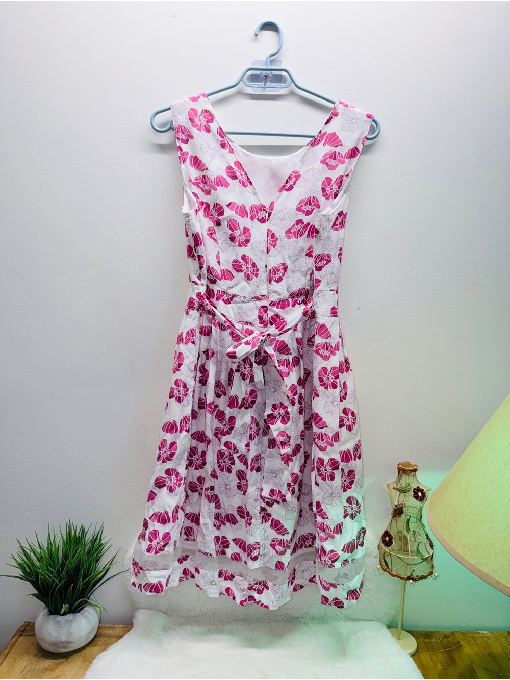 Sleeveless White Dress Pink Floral Print & Detail Lace Bottom Wedding Guest ๐ - Picture 3 of 5